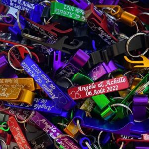 Porte-Clés décapsuleurs Personnalisés en métal disponible au Cameroun